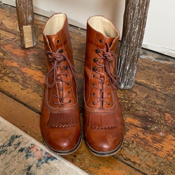 Wolverine Shoes - Wolverine X Samantha Pleet Kiltie Boot